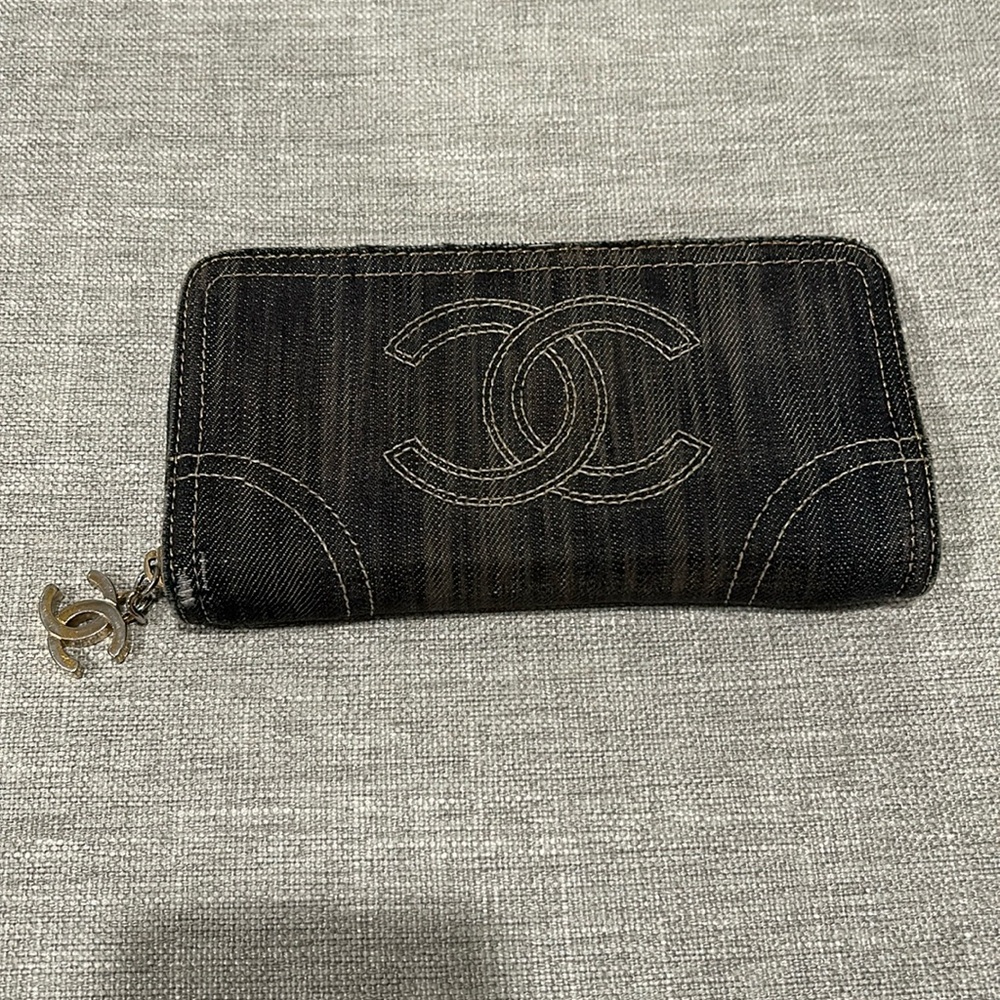 Chanel denim wallet
